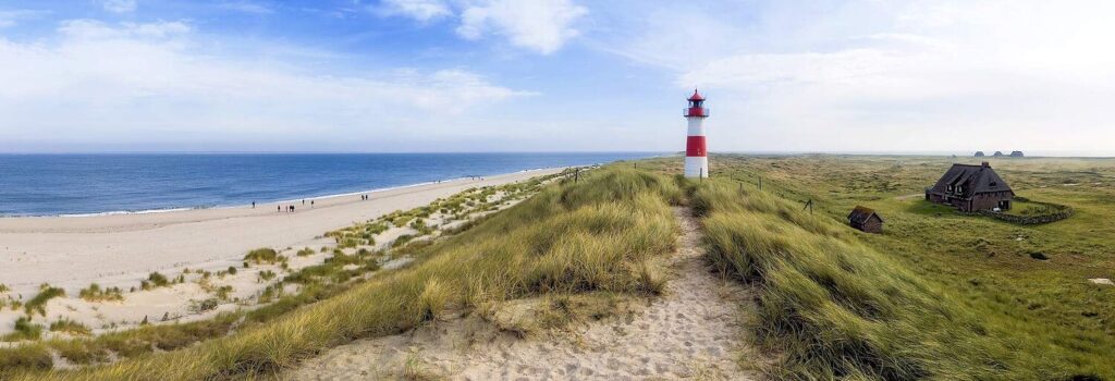 Dünen und Strand auf Sylt – Inselkulisse für eine Hochzeit in der Hochzeitslocation Söl'ring Hof