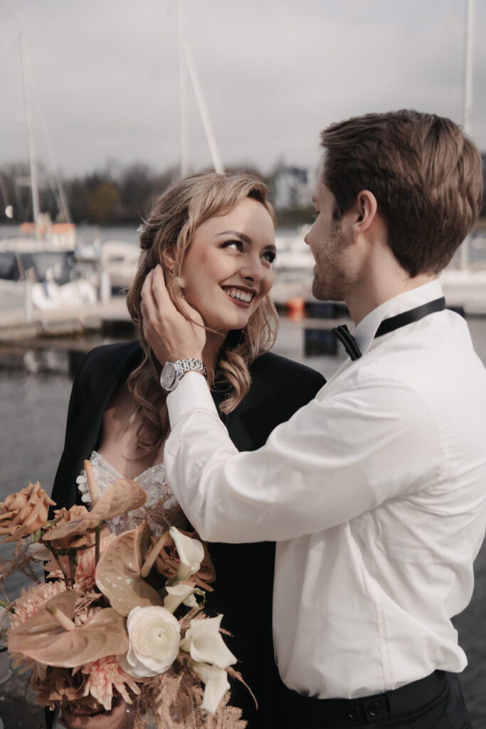 Hochzeit an Wasser an der Ostsee