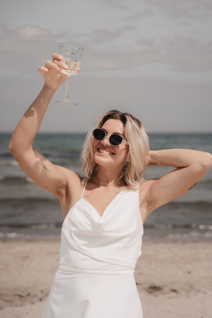 Mandy Knebusch für Strandhochzeiten an der Ostsee statt im Ausland