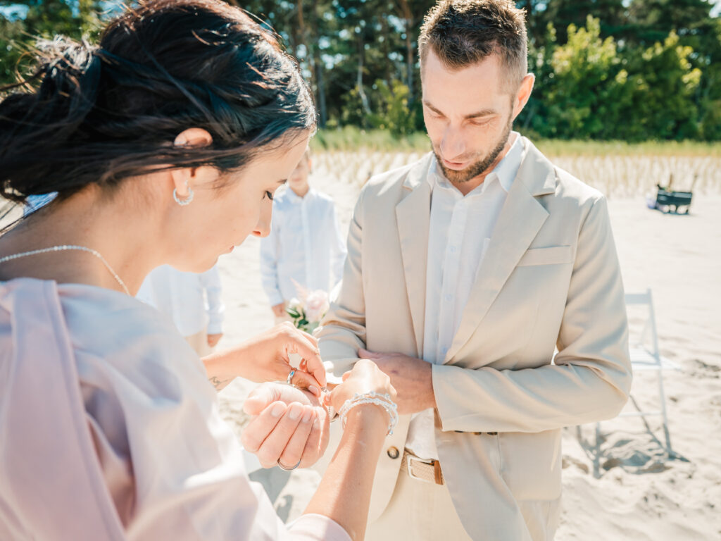 Strandhochzeit an der Ostsee - freie Trauung auf Rügen, Hochzeitsplanung mit Mandy Knebusch