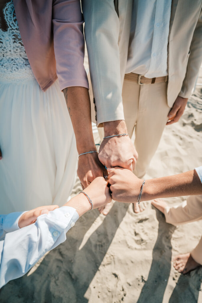 Strandhochzeit - kleine Hochzeit an der Ostsee auf Rügen, Elopement Hochzeit mit Mandy Knebusch